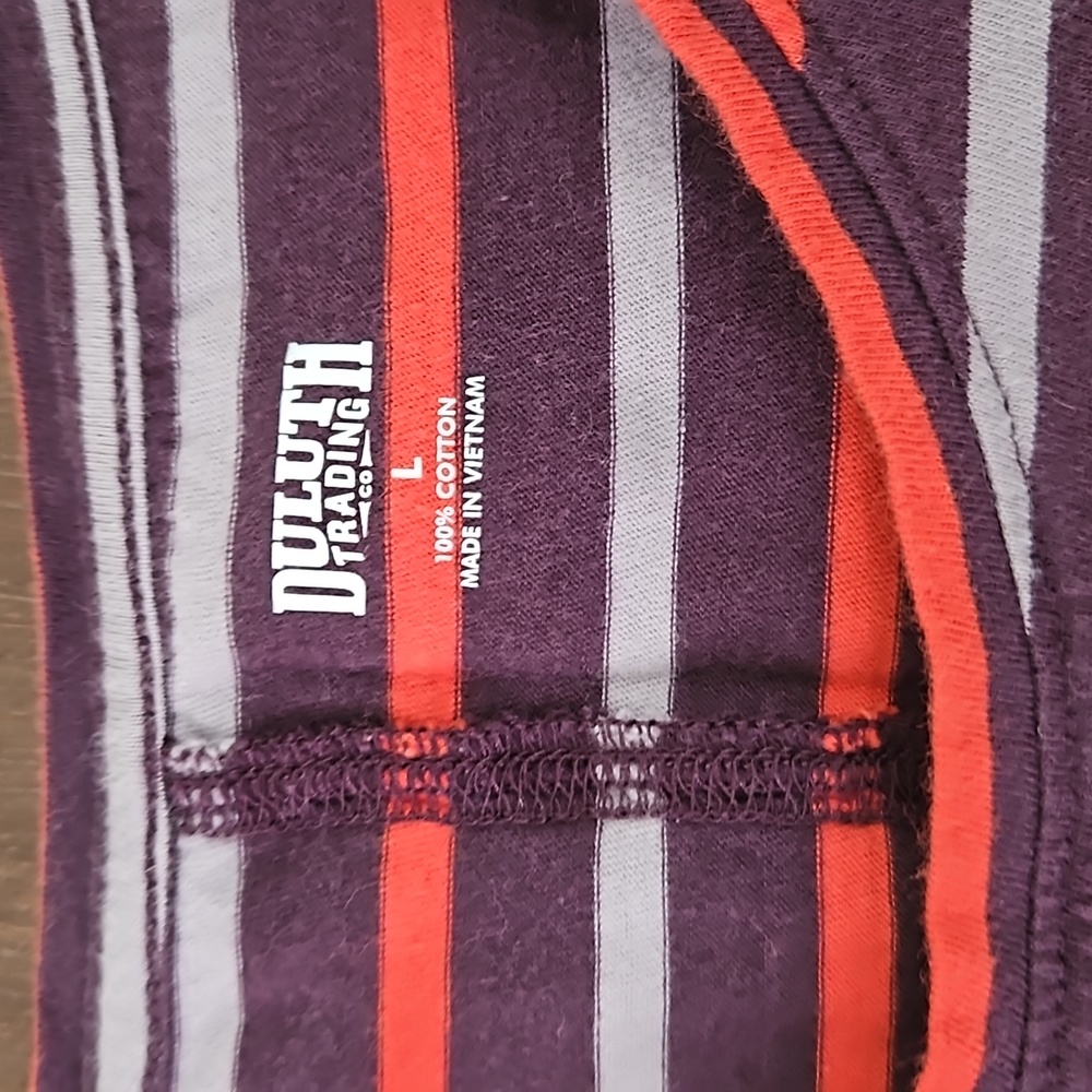 Duluth Trading Co tee - Picture 2 of 5